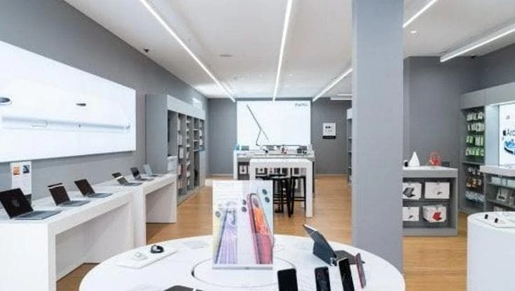 C&C; a rischio fallimento, in tribunale il colosso barese di negozi Apple: si cerca una negoziazione