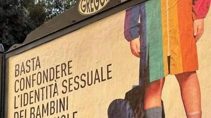 Pubblicità omofobe e sessiste, fallisce il blitz di Malan per eliminare il divieto