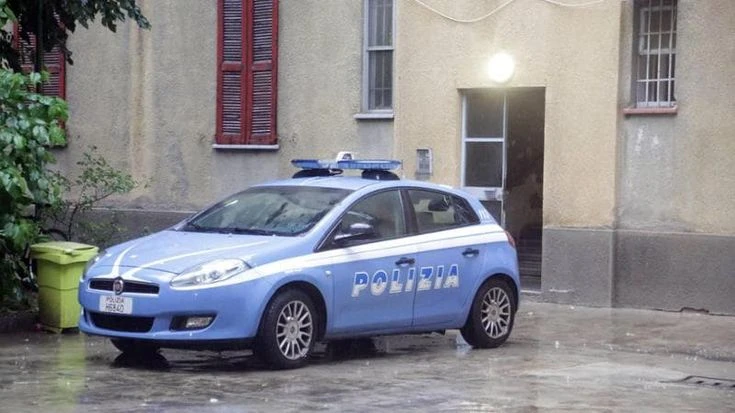Minacce di morte e pugni per avere birra e incasso, preso il terrore del Giambellino a Milano: accusato di quattro tentate rapine a bar e minimarket
