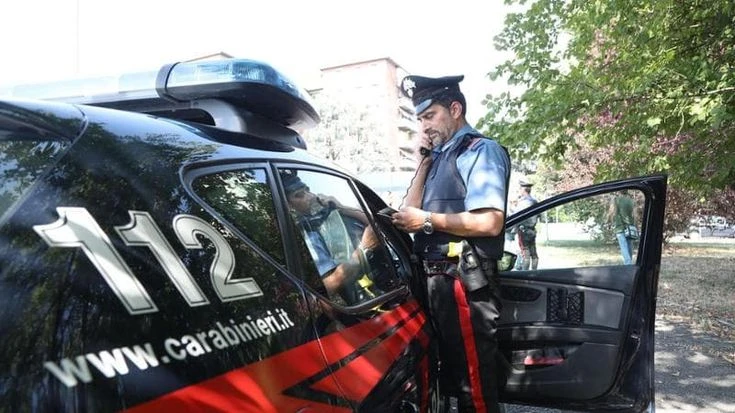 Melegnano, donna trovata in casa ferita dai familiari: è gravissima