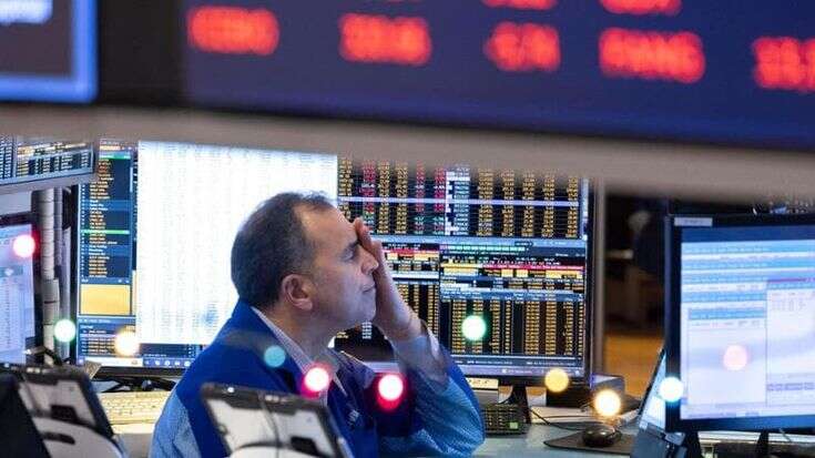 Le Borse di oggi, 30 dicembre. Listini misti, record di fallimenti sulle carte di credito Usa