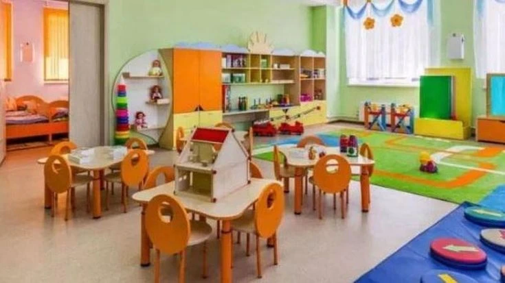 Maestro d’asilo condannato a 7 anni per gli abusi su nove bambine: vizio parziale di mente