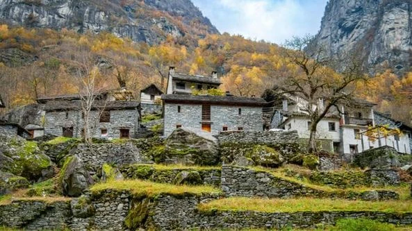 Foroglio: il borgo nascosto della Svizzera tra pietra e silenzi alpini