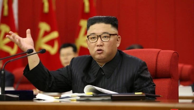 Corea del Nord, Kim Jong-un ammette 
