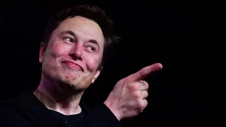Tesla offre a Elon Musk mille miliardi per continuare a guidare il gruppo: “Deve rimanere motivato”