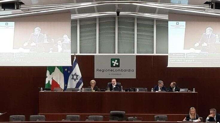 Israele-Palestina, a Milano manifestazioni contrapposte. Sala: “Giornata di tensione, cerchiamo tutti di mantenere la calma”