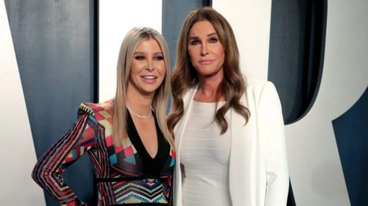 Sophia Hutchins, morta a 29 anni in un incidente d’auto l’amica e manager di Caitlyn Jenner