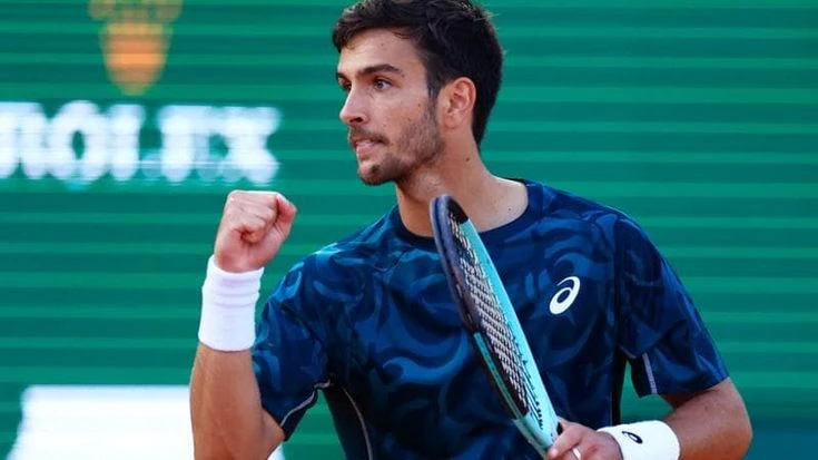 Musetti fa l’impresa, Tsitsipas battuto in rimonta al terzo set: è in semifinale a Montecarlo