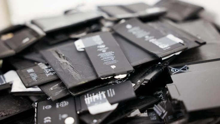 Batterie sostituibili per smartphone, PC e tablet: cosa cambia dal 2027