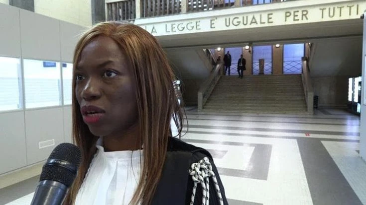 Denise Zaksongo, prima avvocata africana in Italia, scompare a Casablanca. Il marito: “Aiutatemi”