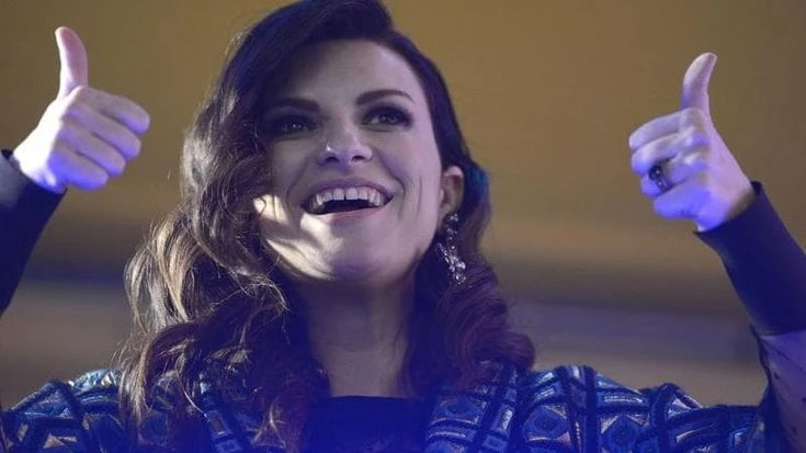 Laura Pausini e Robbie Williams cantano il nuovo inno della Fifa