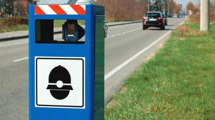 Torri del Benaco, l’autovelox da 200 multe al giorno non è omologato: “Sanzioni annullate”
