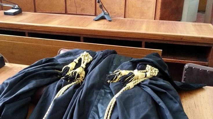 L’Anm replica a Meloni: “I giudici non fanno politica, seguono mandato Costituzione”