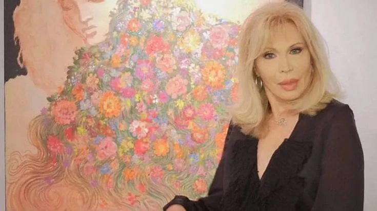 Amanda Lear infuriata con il doc “Enigma”: “Vogliono dimostrare che sono transgender, una falsità”