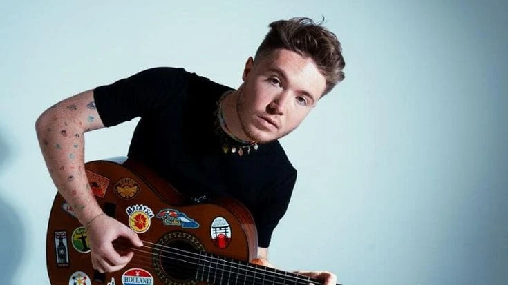 Alfa: “Credo nelle battaglie per i diritti e voglio far conoscere Manu Chao alla mia generazione”
