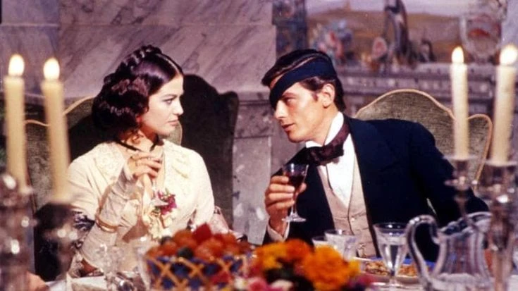 Alain Delon, un anno senza l’uomo più bello (e malinconico) del mondo
