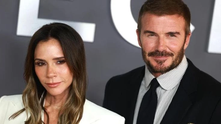 Victoria Beckham si rivela nel doc Netflix: l’anoressia, la moda, le Spice Girls e il marito David