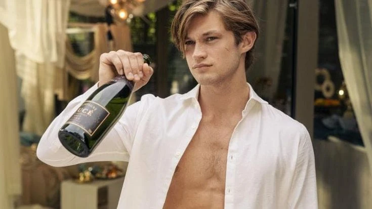 Damian Hardung: “Dopo Maxton Hall recito per Salvatores. L’italiano? Imparato sul set e a Palermo”