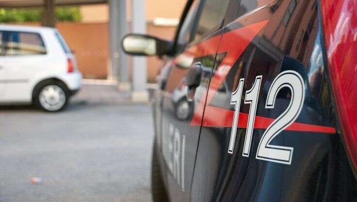 Omicidio a Marnate, una donna di 84 anni uccisa in casa: ferito il figlio