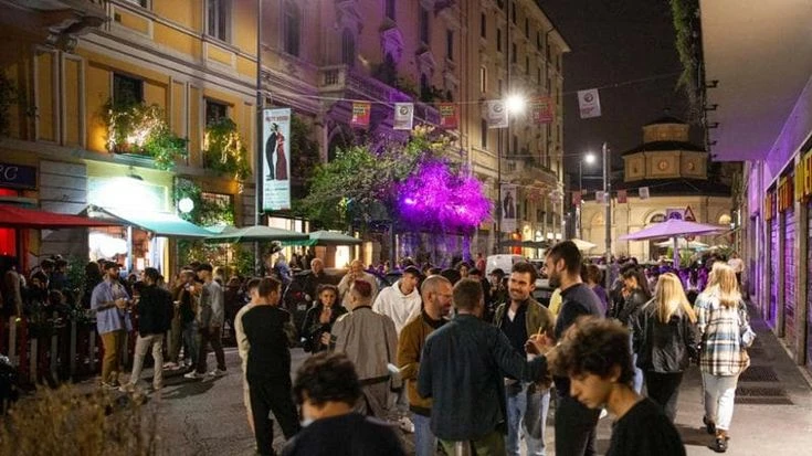 Movida a Porta Venezia, via agli orari accorciati in via Lecco: ma dehors fino all’1,30 nel weekend