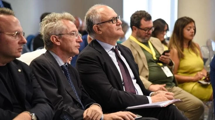 Nasce il partito dei sindaci, all’appuntamento a Roma anche i leader del centrosinistra