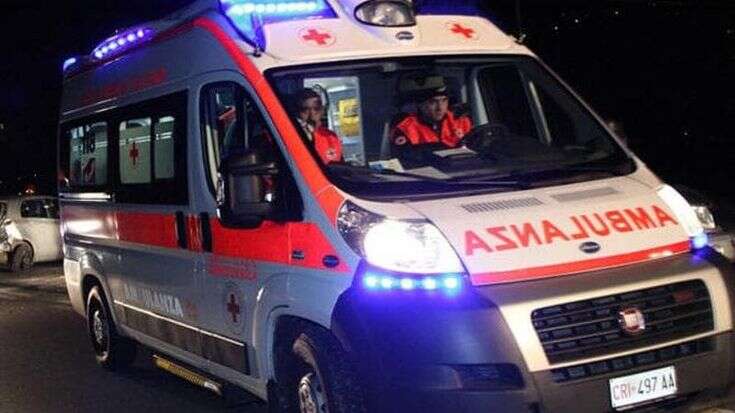 Operaio di 51 travolto da un treno a Chiari (Brescia): stava lavorando in un cantiere della stazione