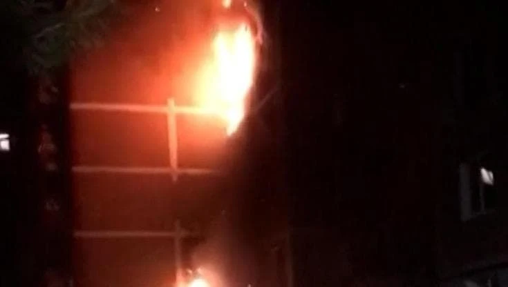 Russia, attacco ucraino con i droni nella notte su Kursk: le immagini riprese dai cittadini
