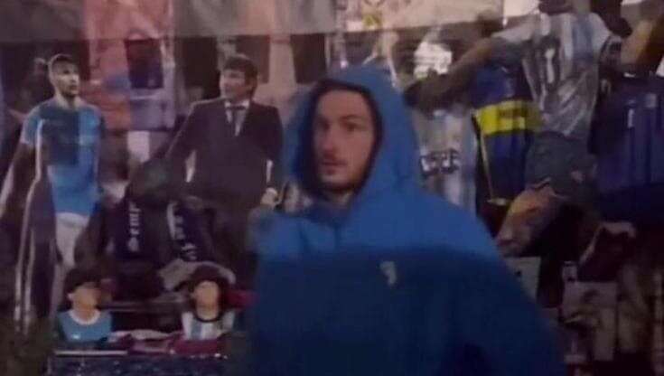 Kvaratskhelia dice addio al Napoli visitando di notte il murale dedicato a Maradona