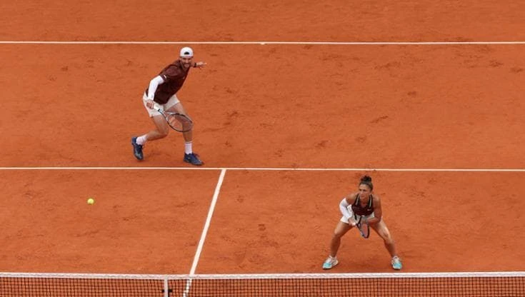 Errani/Vavassori in finale di doppio misto e le semifinali femminili: dove vederle in tv e a che ora