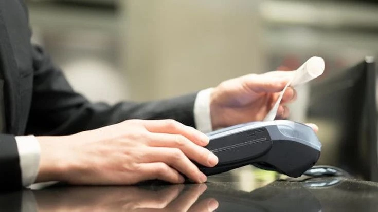 Pagamenti tramite Pos sempre più diffusi, anche in contesti insospettabili