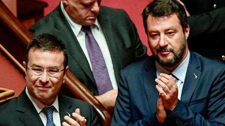 Scintille in aula: il 5 stelle Amato attacca Salvini, il “vaffa” del leghista Candiani