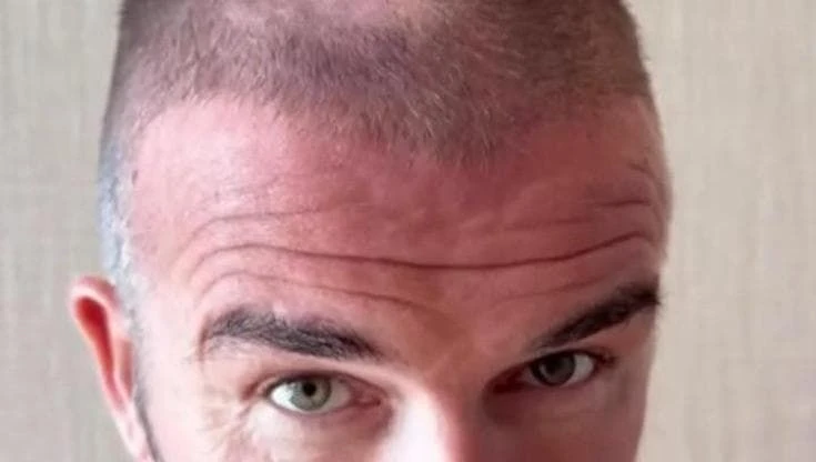 Cosa è successo ai tuoi capelli?! Victoria sgrida David. Lui: 