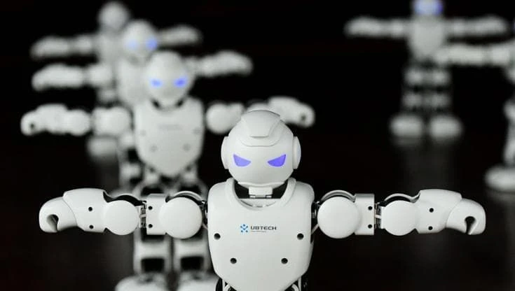 In Cina i robot sono già parte della vita sociale e lavorativa