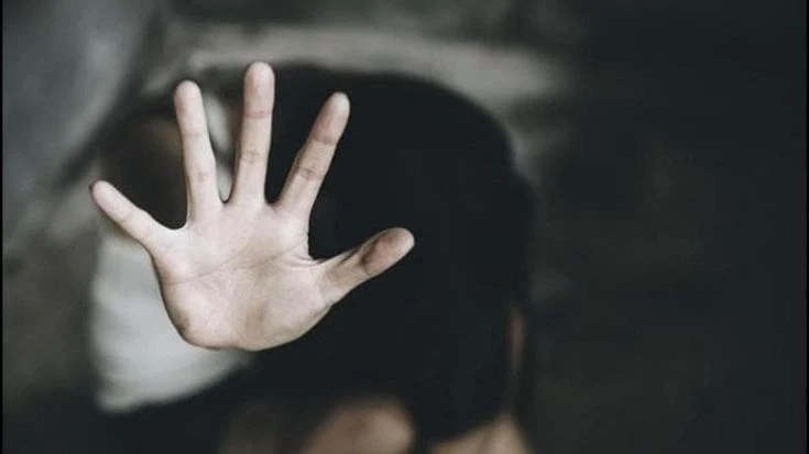 Calabria: denuncia gli abusi dei rampolli delle cosche, i parenti la picchiano per farla ritrattare