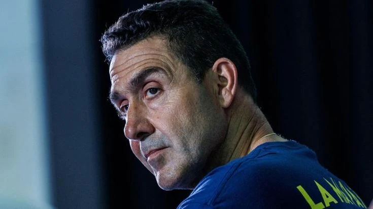 Sondaggi politici, problema Vannacci per il centrodestra: l’ex generale gli porta via quasi un punto