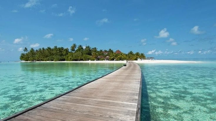 Maldive, impresa di Dubai creerà porto franco finanziario-turistico. Investimento da 8 miliardi