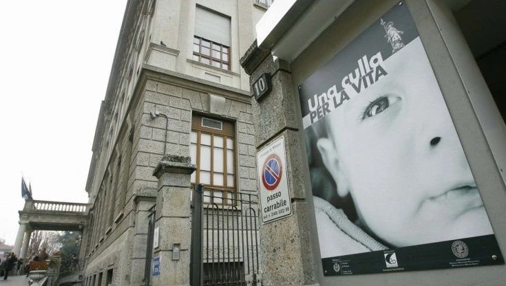 Enea, bimbo abbandonato in ospedale, il primario: 