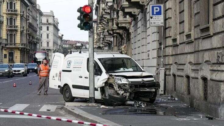 Indagato per omicidio stradale l’autista del furgone che ha travolto quattro persone in via Boccaccio