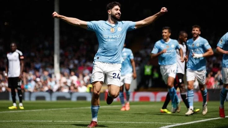 Manchester City, poker al Fulham e sorpasso all’Arsenal