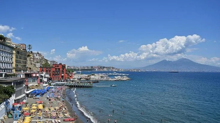 Previsioni meteo, ultimi temporali, poi tanto caldo e sole fino a Ferragosto