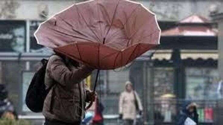 Previsioni meteo, pioggia al Centro-Sud, nel weekend arriva la svolta invernale. Attenzione al vento