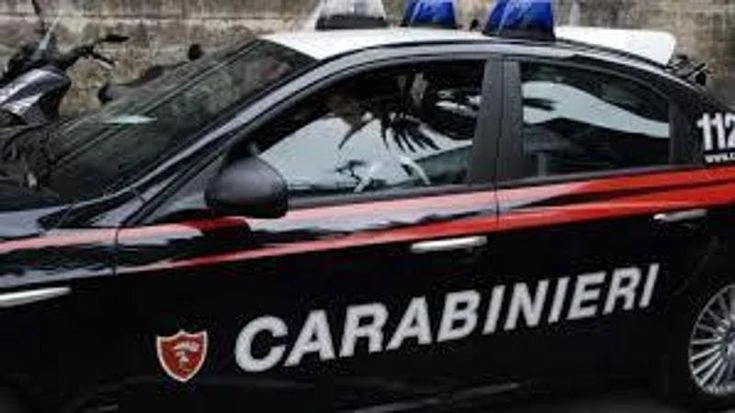 Gioia Tauro, scoperto un laboratorio di cocaina in un casolare: sequestrati 100 chili di droga