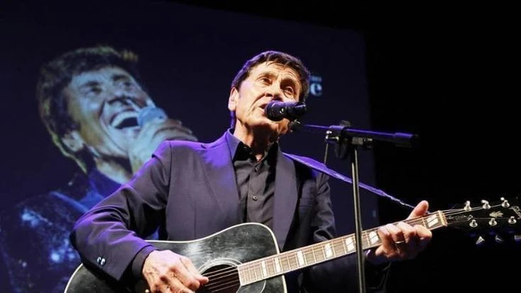 Cosa fare a Milano oggi 17 aprile: Gianni Morandi al Forum e miart all'Allianz MiCo