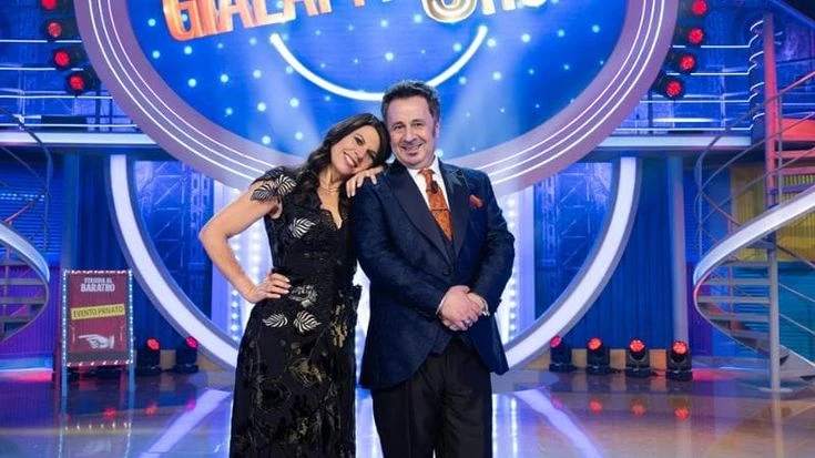 Geppi Cucciari, stasera al “GialappaShow” accanto al Mago Forest