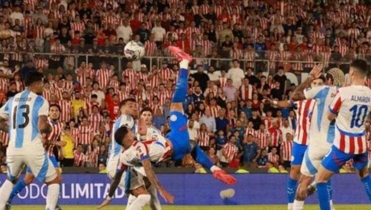 La rovesciata perfetta di Sanabria: il gol del centravanti del Torino in Paraguay-Argentina