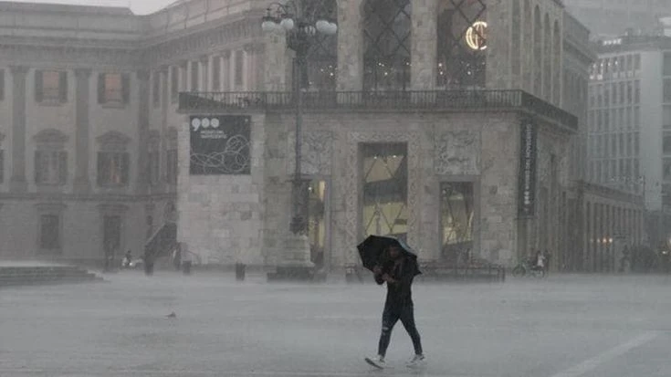 Previsioni meteo, Italia spaccata in due, nubifragi al Centro-Nord e caldo estremo al Sud