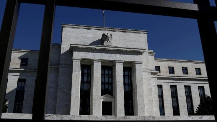 Tassi, la mossa della Fed rafforza il dollaro e fa salire i rendimenti