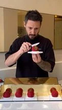 Fenomeno Cédric Grolet: chi è il pastry chef superstar pronto a conquistare l'Italia