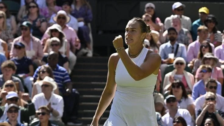 Sabalenka e Swiatek a caccia della finale a Wimbledon. Dove vedere le partite in tv