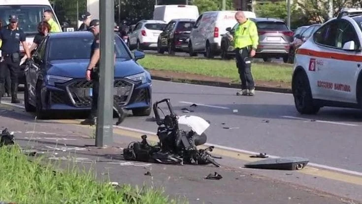 Milano, perde il controllo durante un sorpasso: morto un motociclista